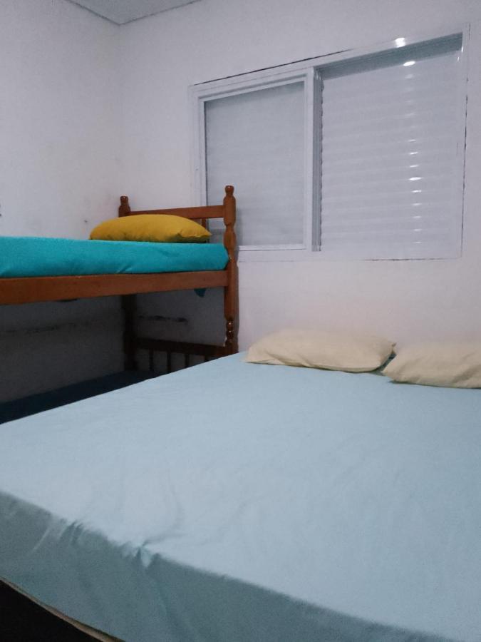 Vila Agradavel Com Piscina. Villa Peruíbe Екстериор снимка